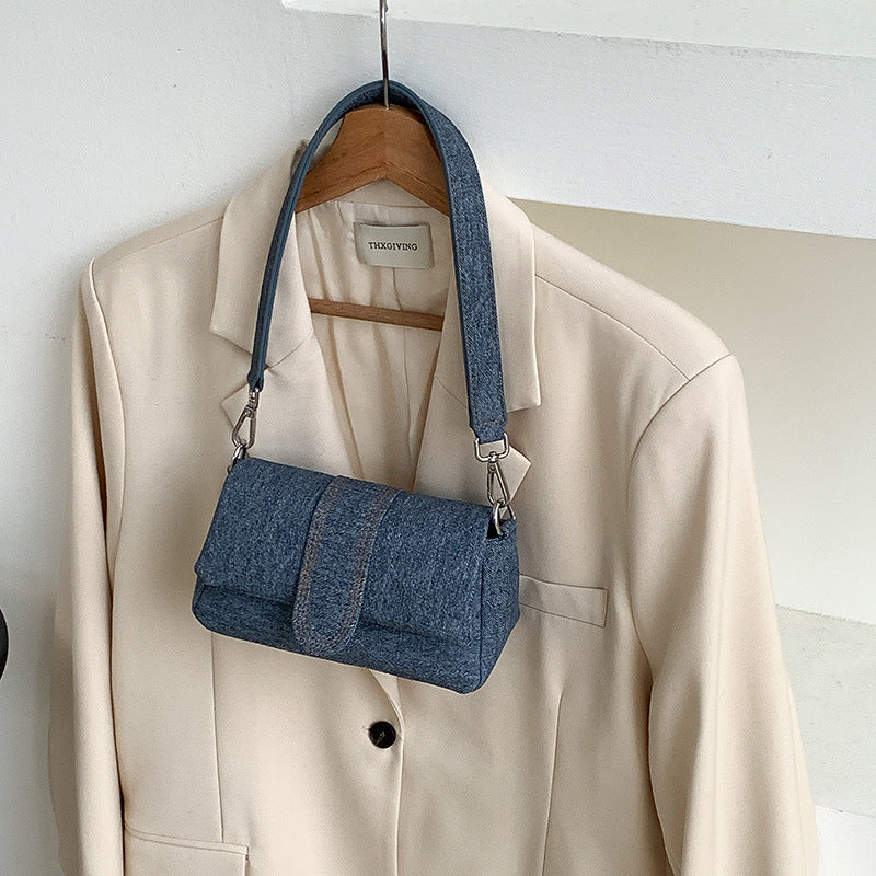 Wholesale Women' s small shoulder bag commuter bag high-end niche flap underarm bag